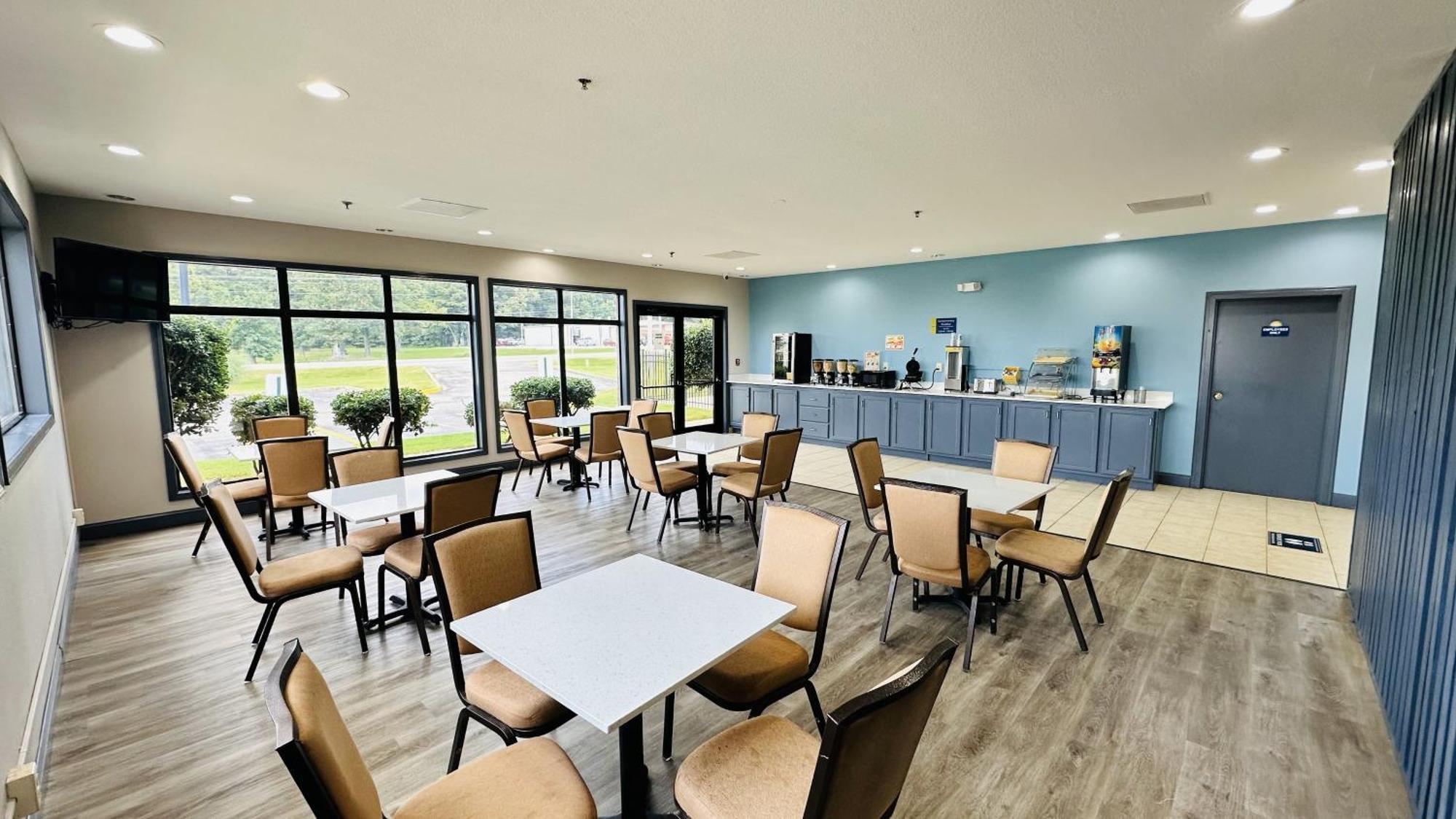 Days Inn & Suites By Wyndham Wynne Eksteriør billede