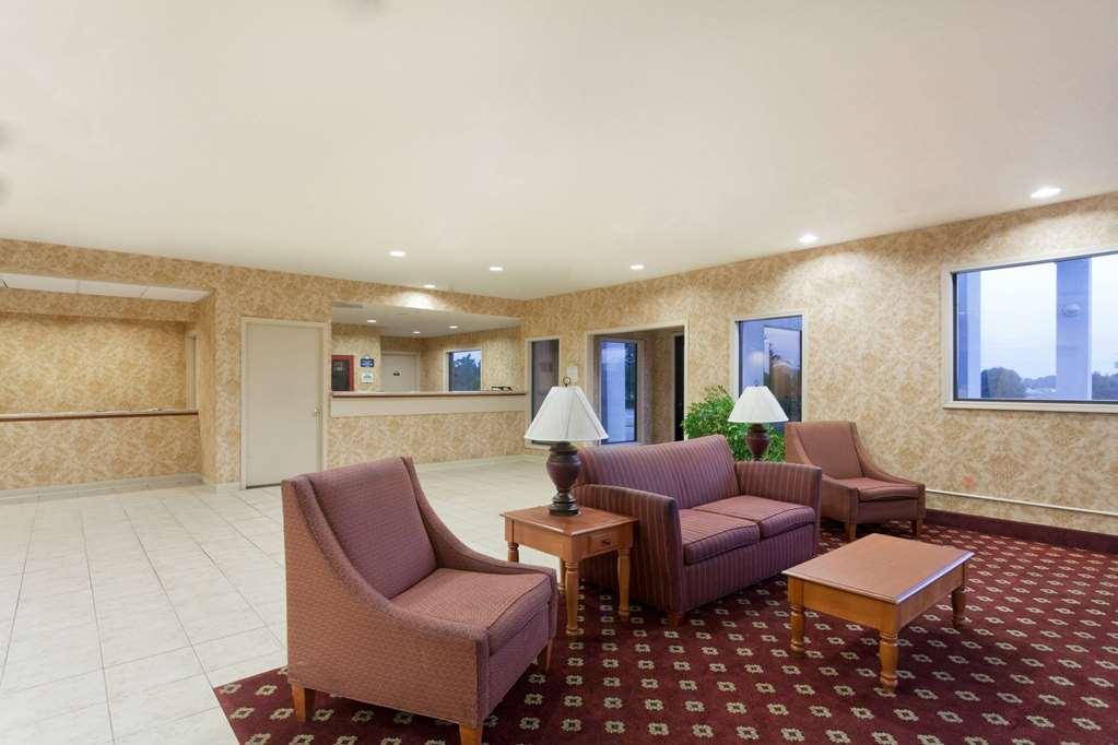 Days Inn & Suites By Wyndham Wynne Interiør billede